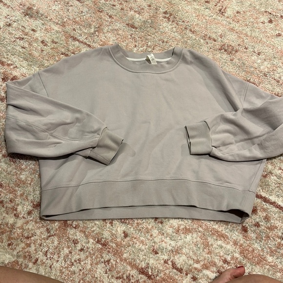 Lululemon Perfectly Cropped Crew - Picture 1 of 3